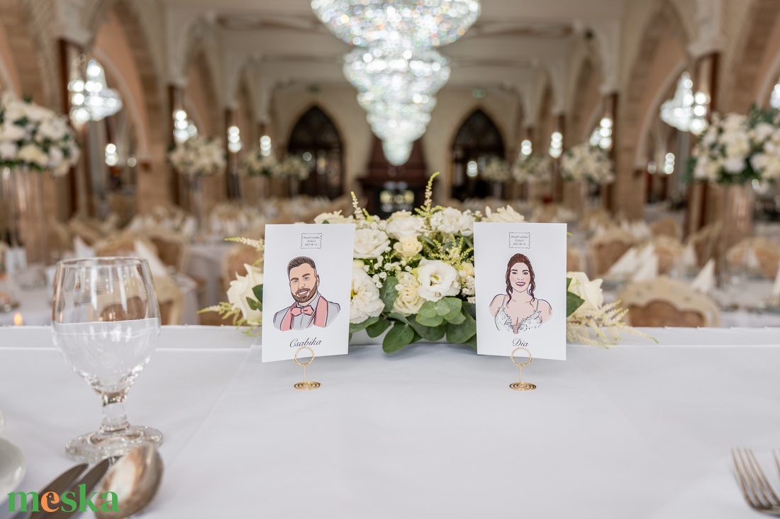 Egyedi, kézzel rajzolt esküvői ültetőkártyák portrékkal - köszönőajándék is egyben a vendégeknek - esküvő - emlék & ajándék - köszönőajándék - Meska.hu