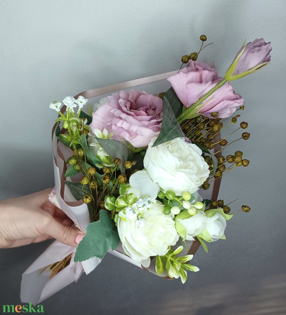 Selyem bazsarózsa és lisianthus örökcsokor - otthon & életmód - dekoráció - virágdísz és tartó - csokor & virágdísz - Meska.hu