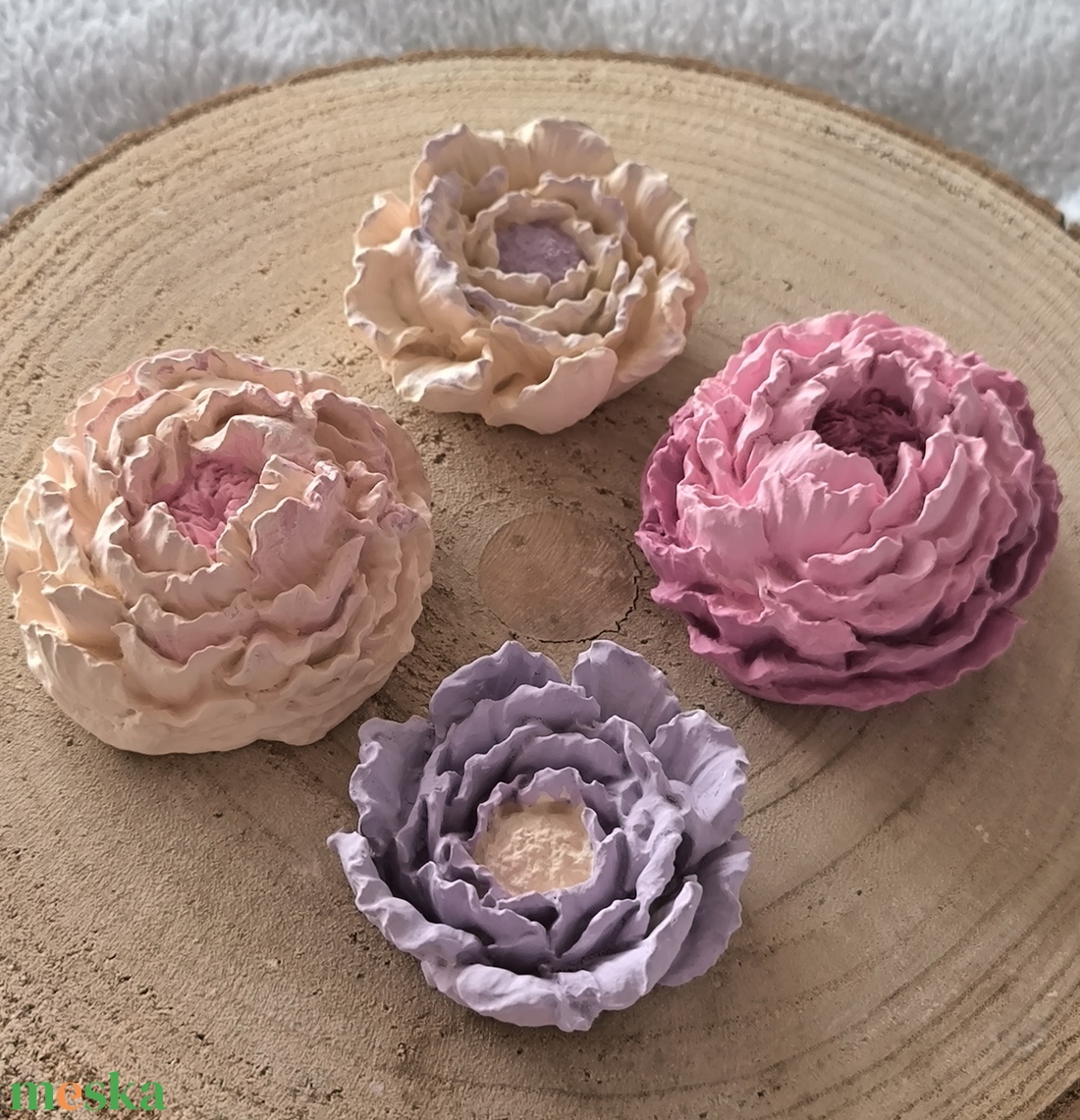 Festett gipsz dekorációs rózsák - kellékek & szerszámok - dekorációs kellékek - figurák - Meska.hu