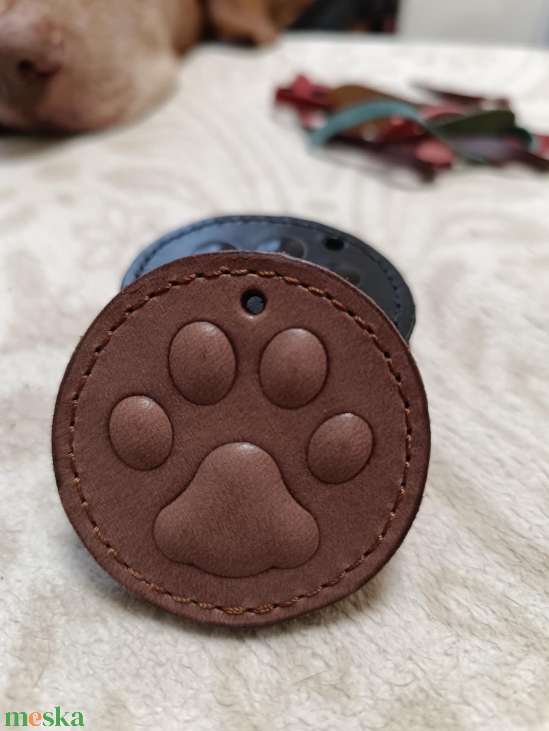 Barna tappancs kulcstartó - táska & tok - kulcstartó & táskadísz - kulcstartó - Meska.hu