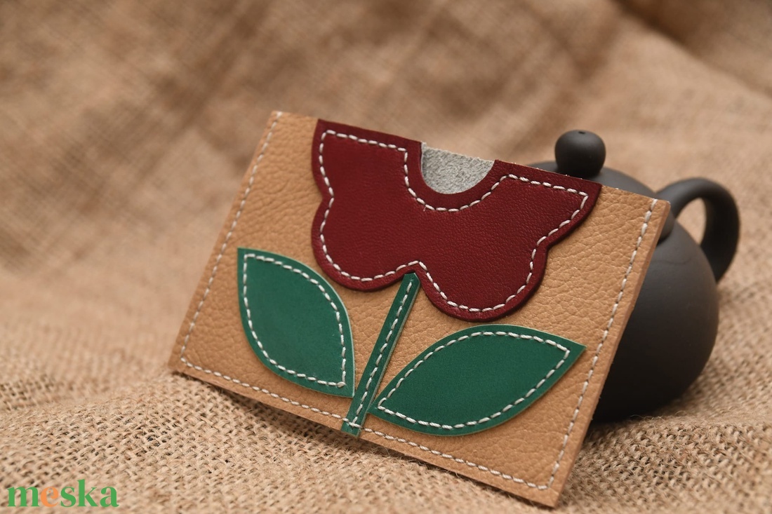 Virágszirmos irattartó  - táska & tok - pénztárca & más tok - kártyatartó & irattartó - Meska.hu