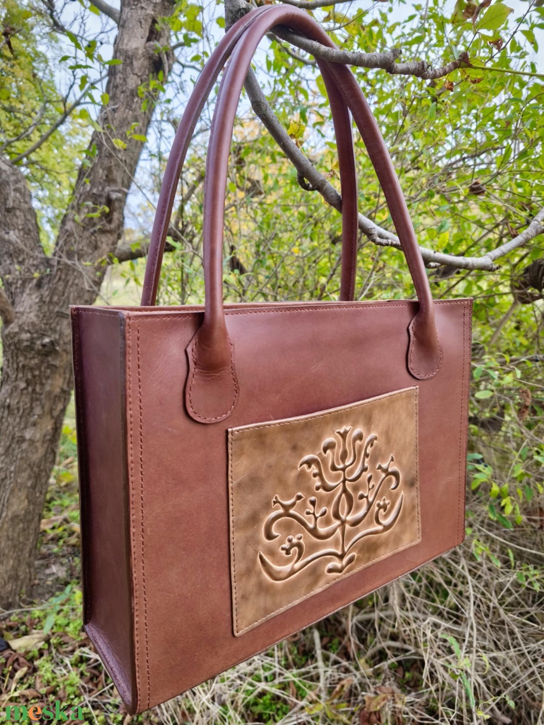 Dombormintás bőrtáska  - táska & tok - kézitáska & válltáska - kézitáska - Meska.hu