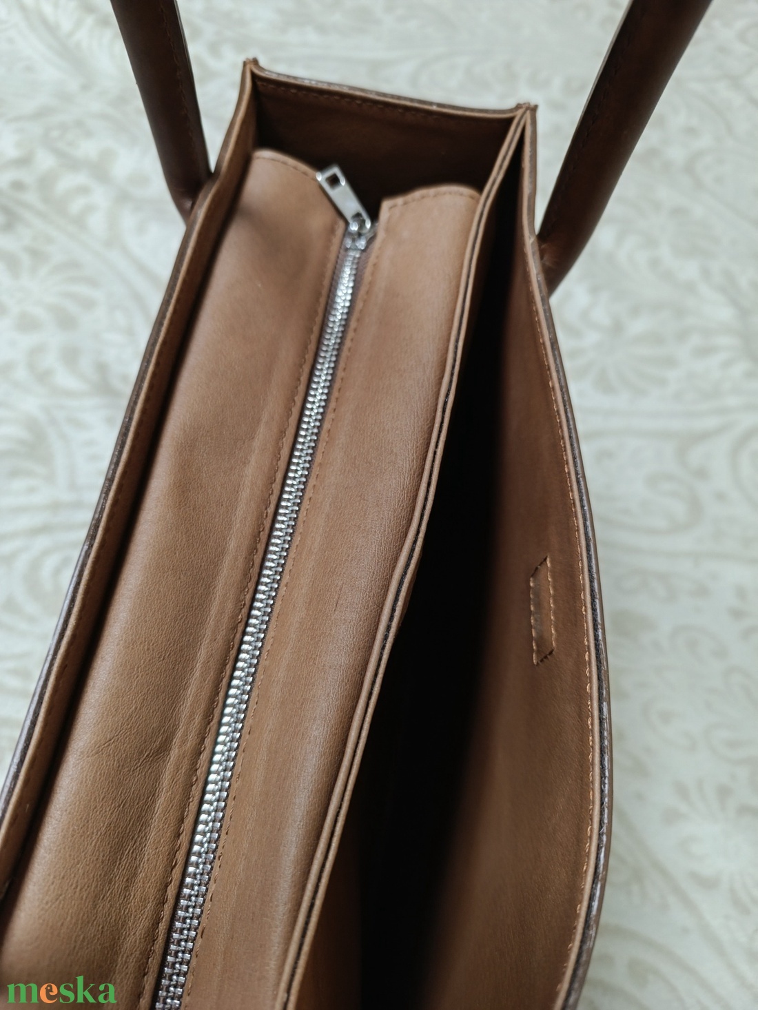 Dombormintás bőrtáska  - táska & tok - kézitáska & válltáska - kézitáska - Meska.hu