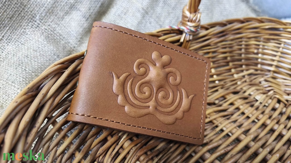 Domborított díszítésű kártyatartó - táska & tok - pénztárca & más tok - kártyatartó & irattartó - Meska.hu