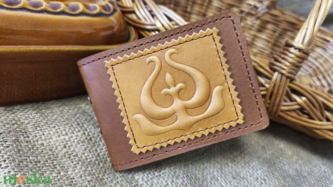 Domborított díszítésű kártyatartó - táska & tok - pénztárca & más tok - kártyatartó & irattartó - Meska.hu