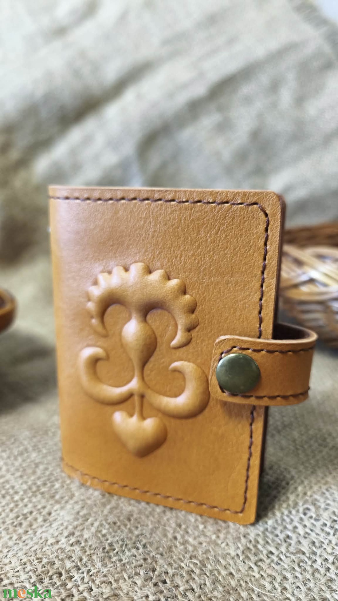 Domborított díszítésű kártyatartó - táska & tok - pénztárca & más tok - kártyatartó & irattartó - Meska.hu