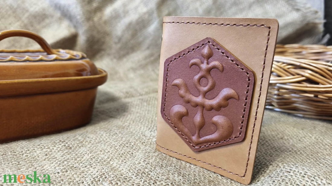 Domborított díszítésű kártyatartó - táska & tok - pénztárca & más tok - kártyatartó & irattartó - Meska.hu
