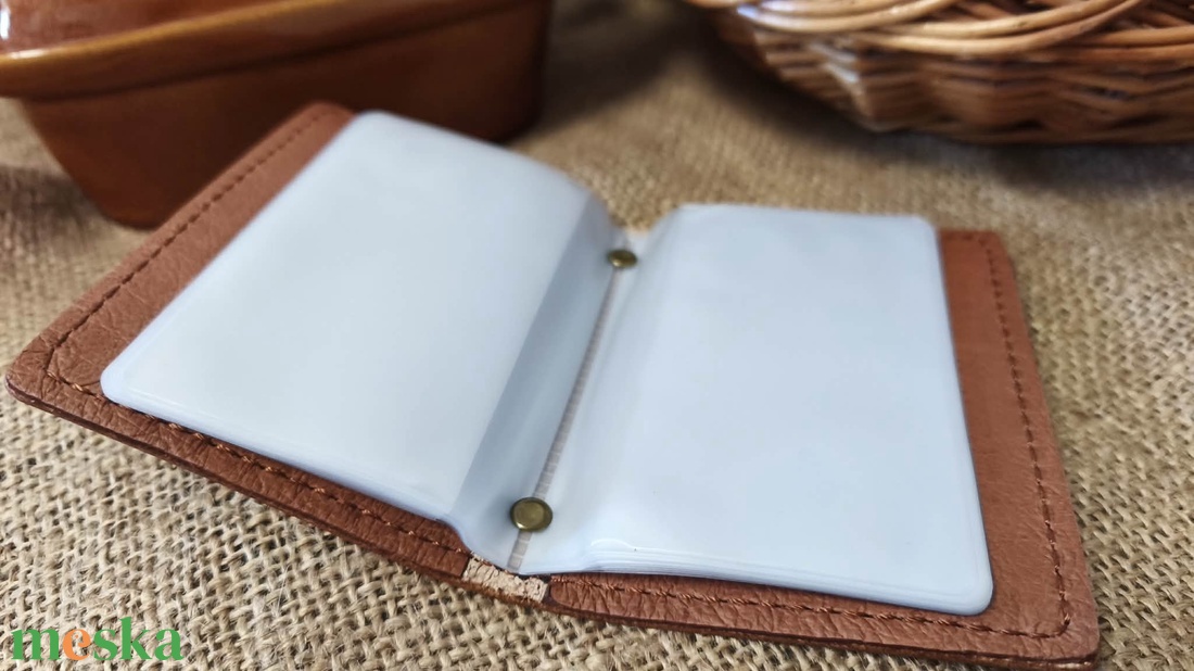 Domborított díszítésű kártyatartó - táska & tok - pénztárca & más tok - kártyatartó & irattartó - Meska.hu