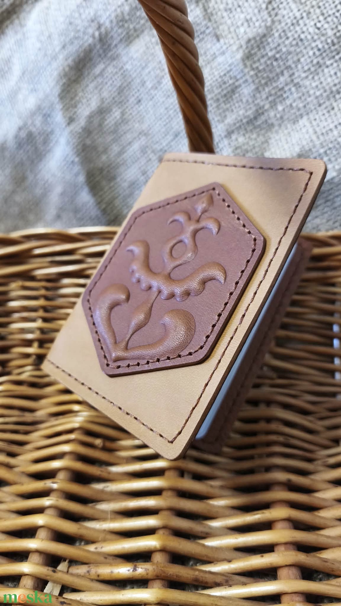 Domborított díszítésű kártyatartó - táska & tok - pénztárca & más tok - kártyatartó & irattartó - Meska.hu