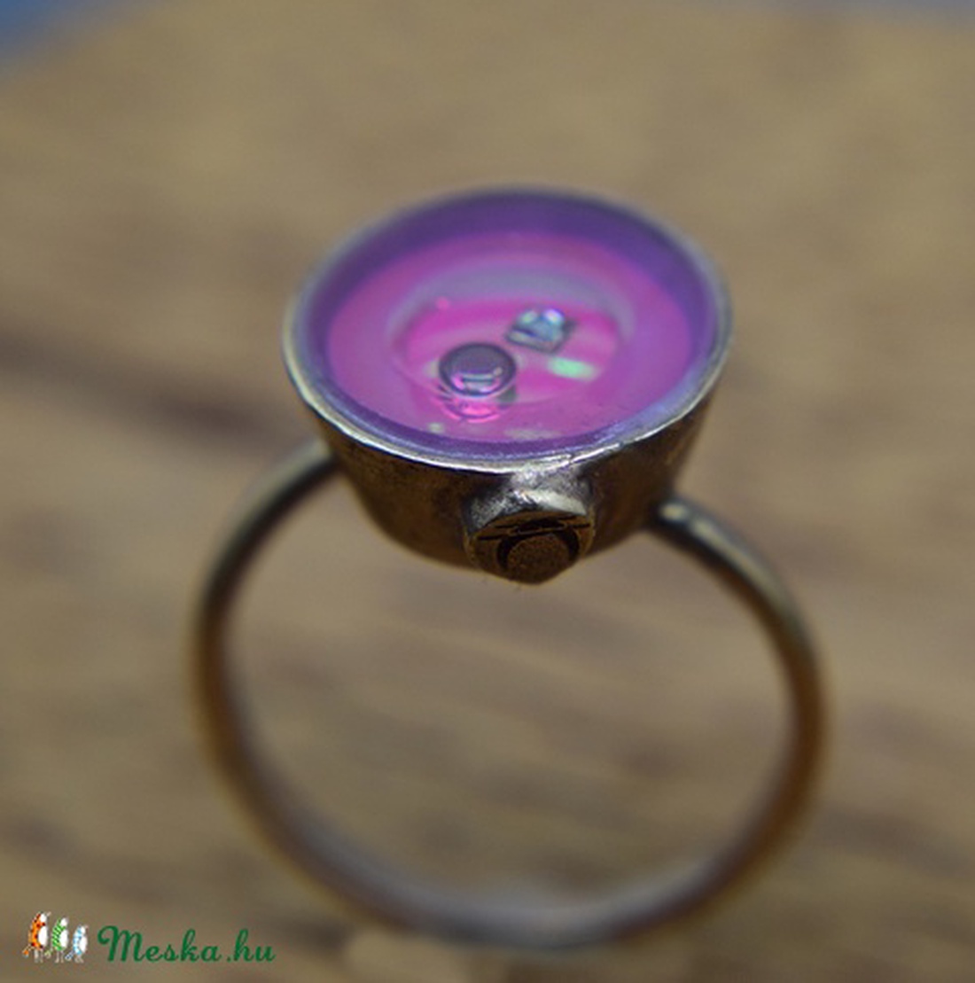 Rózsák Tere Templomának üvegéből gyűrű  -  - Meska.hu