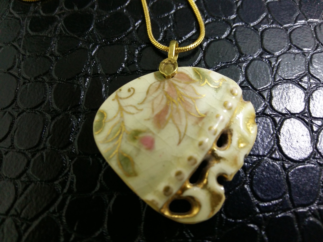 Perzsa mintás medál áttört csipke részlettel -  - Meska.hu