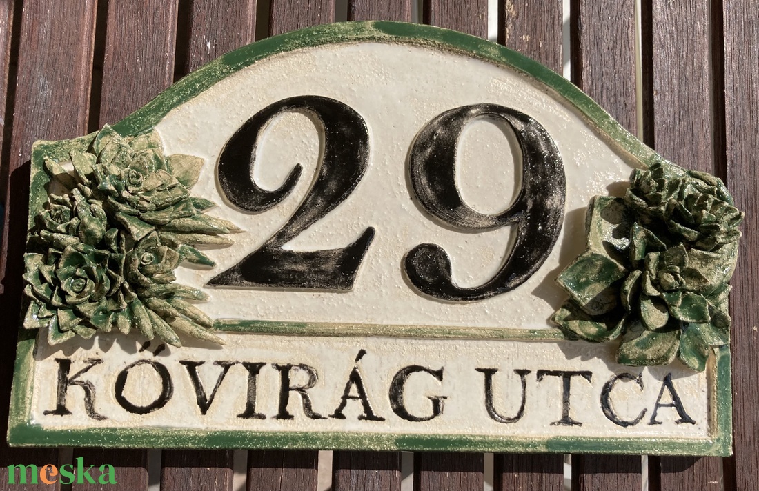 Házszámtábla kövirózsás - otthon & életmód - ház & kert - házszám - Meska.hu