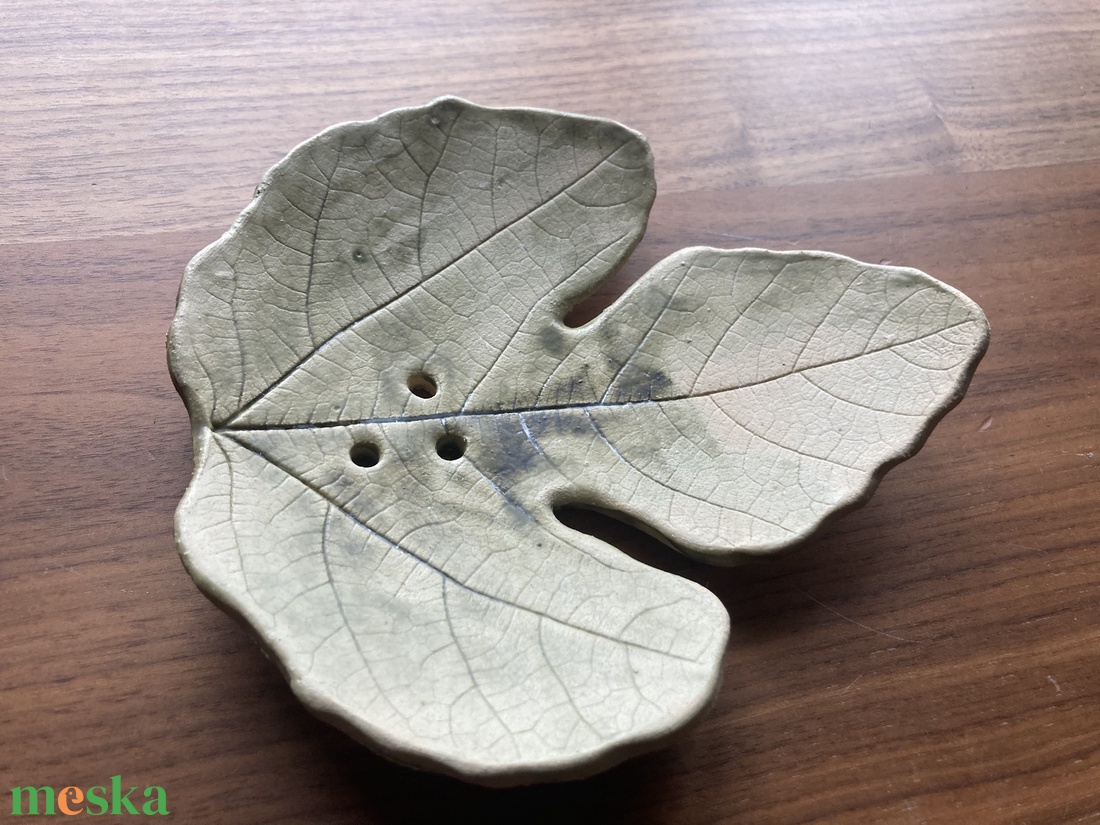 Fügefalevél szappantartó - otthon & életmód - fürdőszoba - szappantartó - Meska.hu
