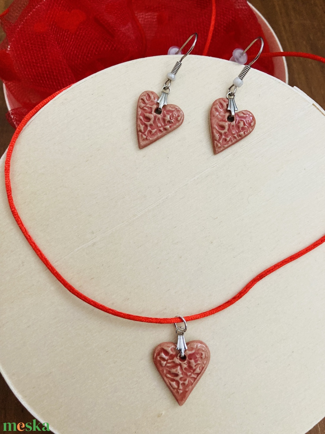 Szív fülbevaló és medál - ékszer - fülbevaló - lógó fülbevaló - Meska.hu