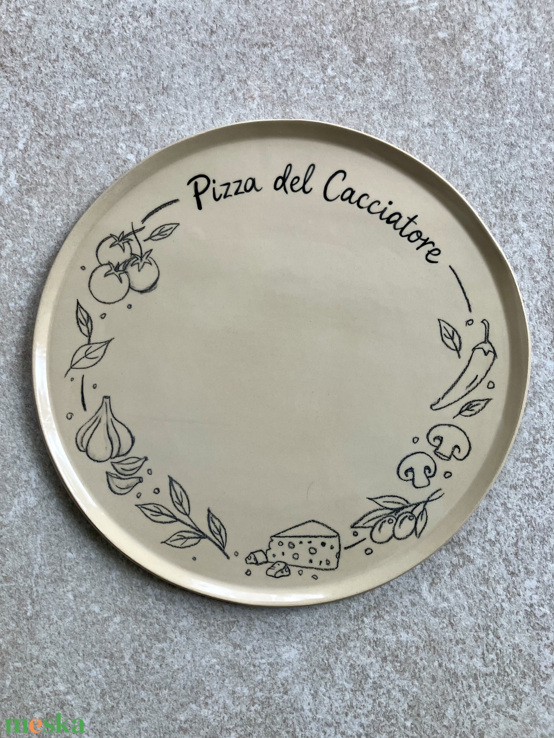 Pizzás tányér, egyedi felirattal - otthon & életmód - konyhafelszerelés, tálalás - tálalás - tányér & étkészlet - Meska.hu