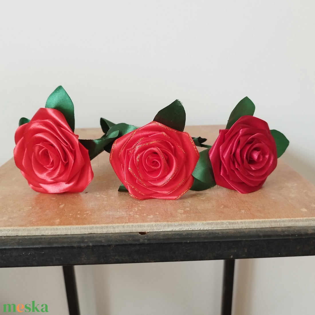 Szatén rózsaszál - otthon & életmód - virágdekoráció - virágok - szálas virág - Meska.hu