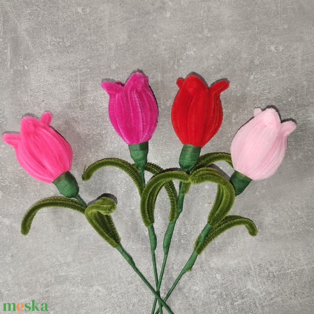 Zsenilia tulipán csomagolva  - otthon & életmód - virágdekoráció - virágok - szálas virág - Meska.hu