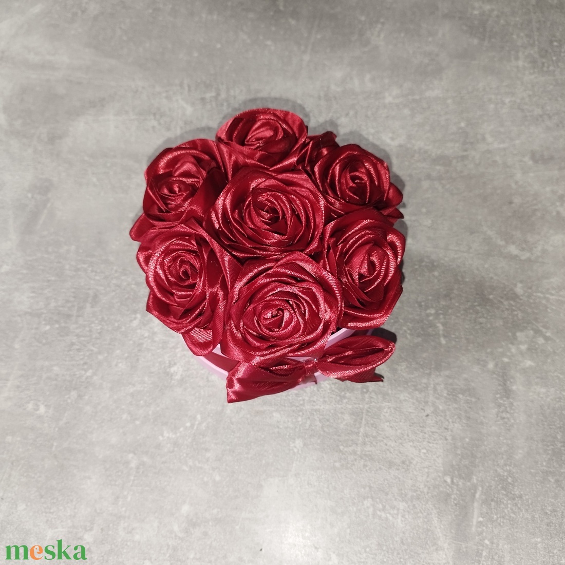 Bordó rózsás box - otthon & életmód - virágdekoráció - virágok - virágbox - Meska.hu