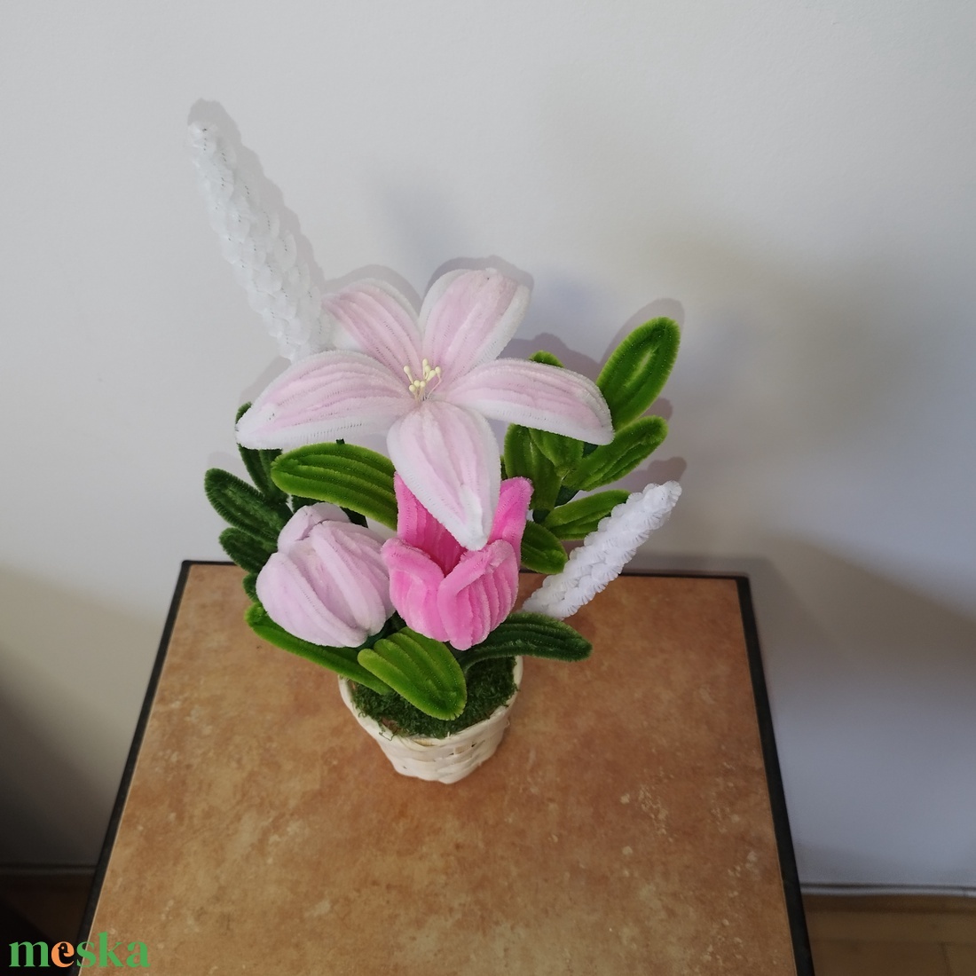 Zsenilia virág kosárban  - otthon & életmód - virágdekoráció - virágdíszek - virágdísz kaspóban - Meska.hu