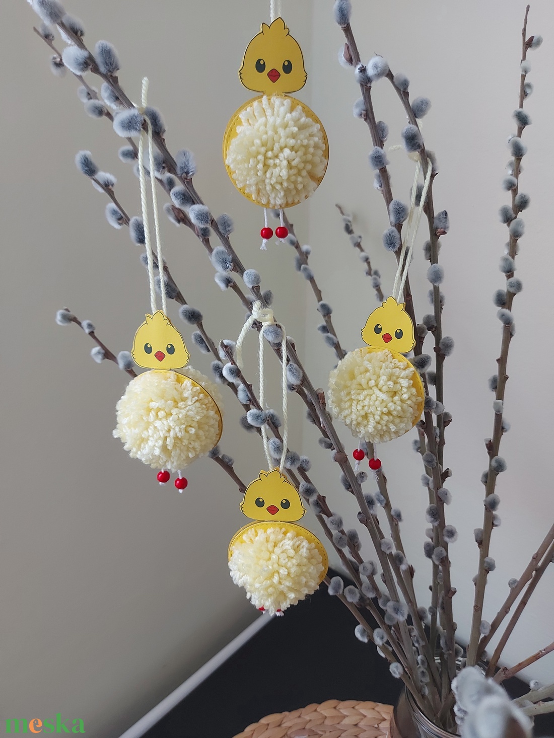 Húsvéti akasztós dísz szett- csibe - otthon & életmód - dekoráció - fali és függő dekoráció - függődísz - Meska.hu