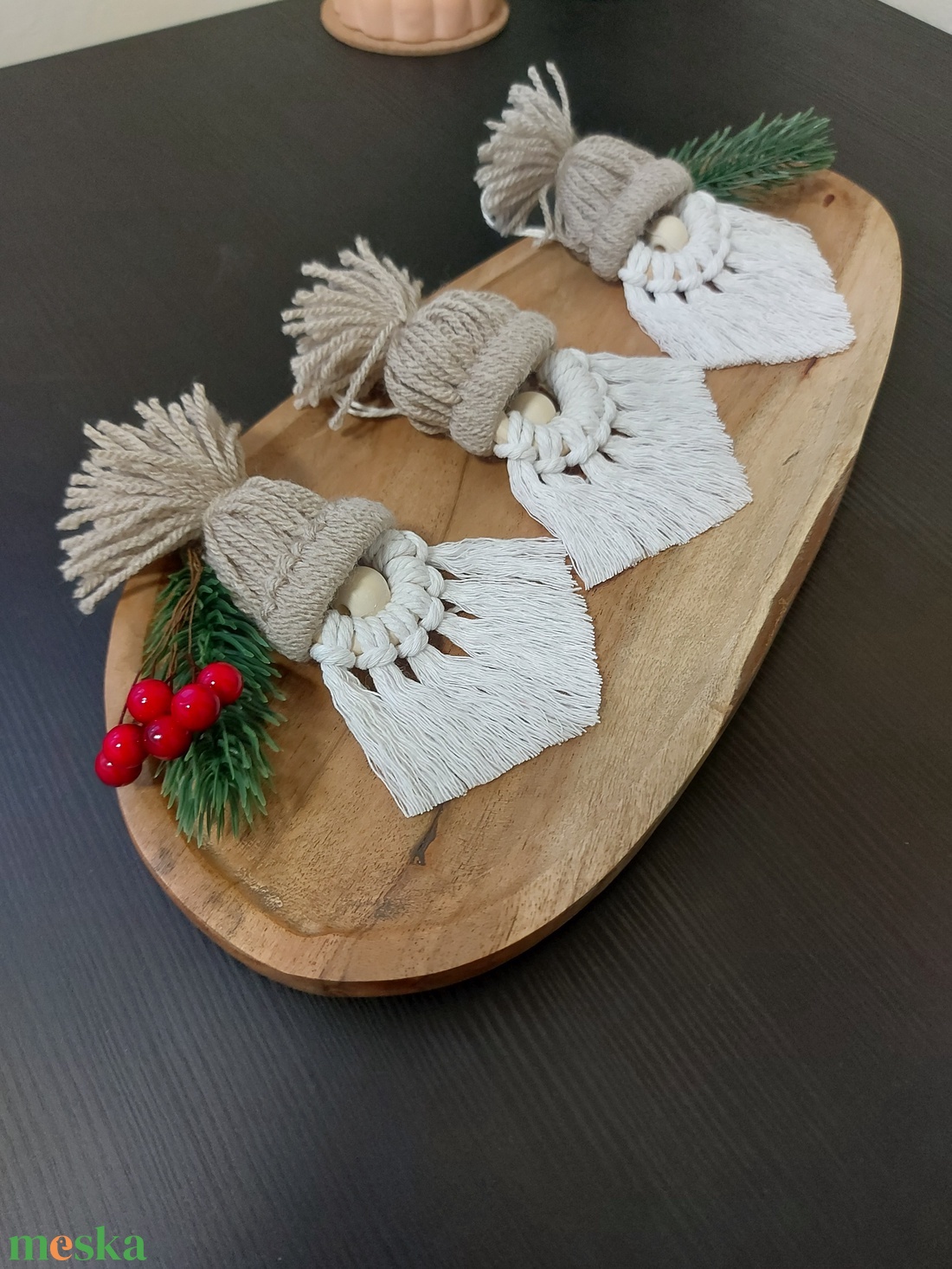 Makramé manó díszek - bézs - karácsony - karácsonyi lakásdekoráció - karácsonyfadíszek - Meska.hu Makramé manó díszek - bézs - karácsony - karácsonyi lakásdekoráció - karácsonyfadíszek - Meska.hu