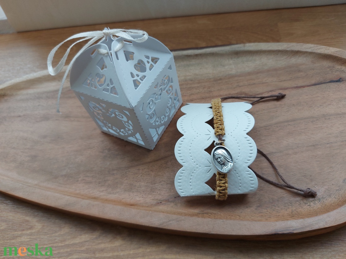 Fonott makramé karkötő - barna/sárga medugorje - ékszer - karkötő - fonott karkötő - Meska.hu