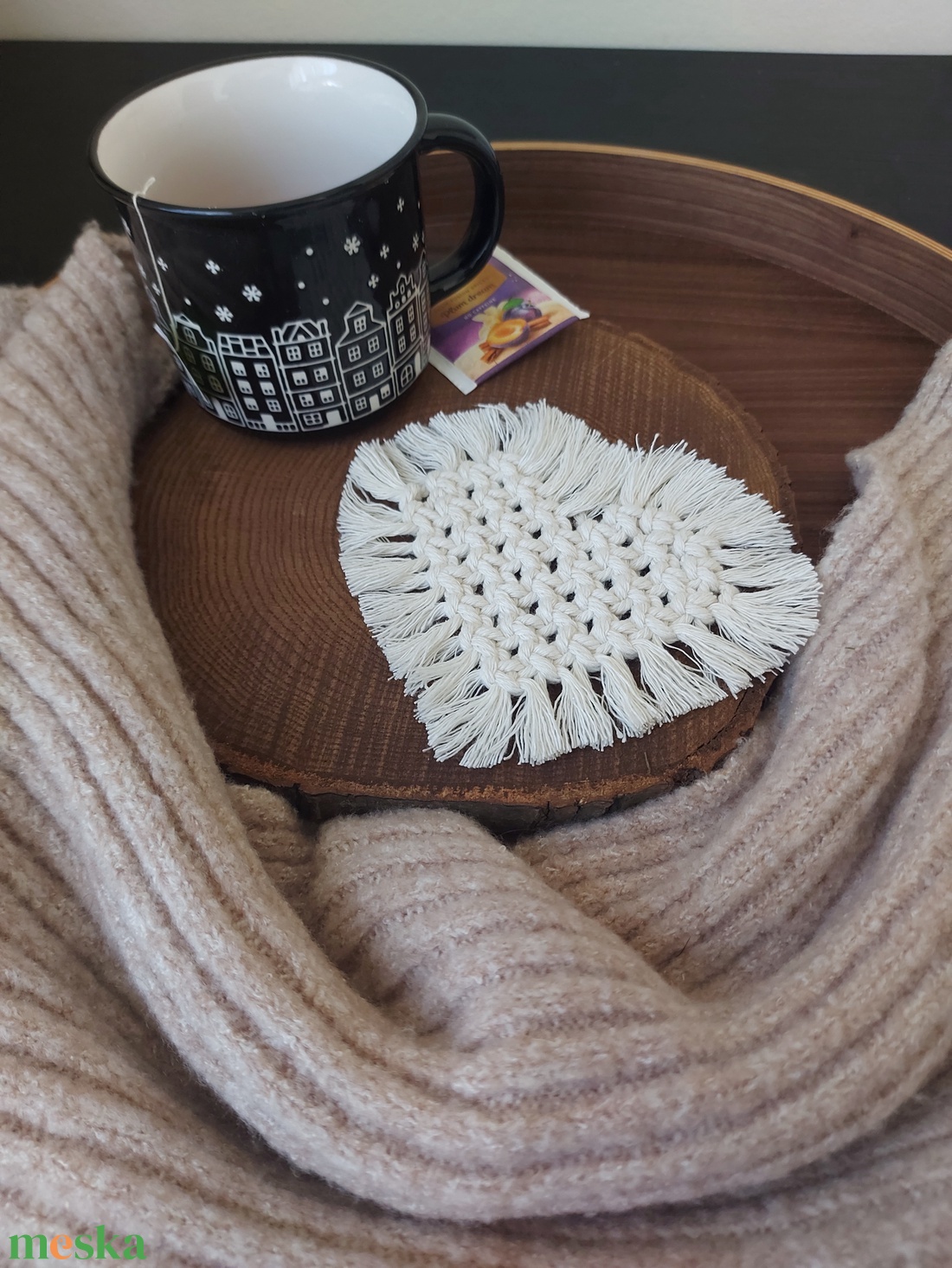 Szív alakú makramé poháralátét - otthon & életmód - konyhafelszerelés, tálalás - tálalás - tányér- és poháralátét - Meska.hu