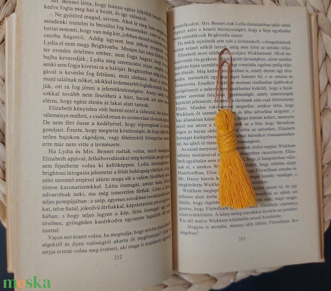 Könyvjelző - sárga bojtos makramé - könyv & zene - könyvjelző - Meska.hu