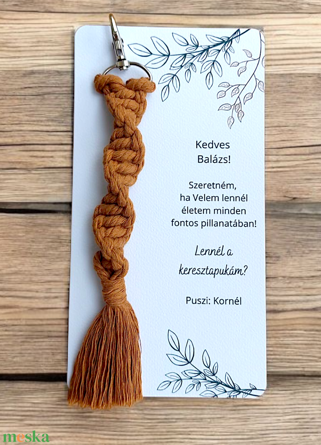 Keresztszülő felkérő ajándék- egyedi csavart makramé  kulcstartó barna - játék & sport - keresztelőajándékok - Meska.hu