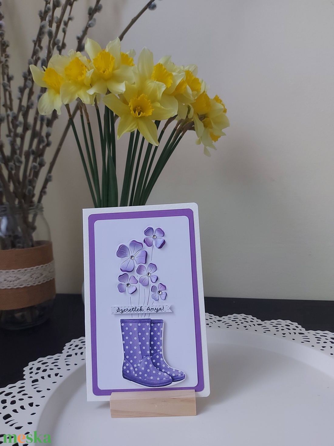 Képeslap anyának - lila virágos csizmás - otthon & életmód - papír, írószer - ajándékozás kellékei - képeslap, üdvözlőlap - Meska.hu