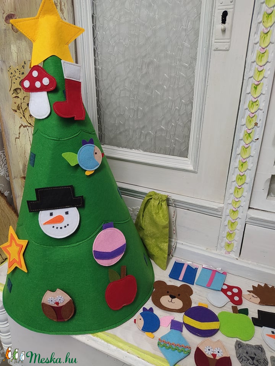 Filc díszíthető karácsonyfa - karácsony - karácsonyi ajándékozás - karácsonyi ajándékcsomagolás - Meska.hu
