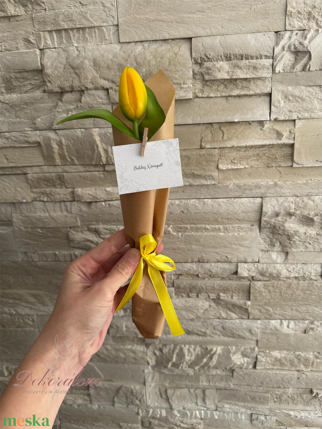 Csomagolt tulipán - otthon & életmód - virágdekoráció - virágok - szálas virág - Meska.hu