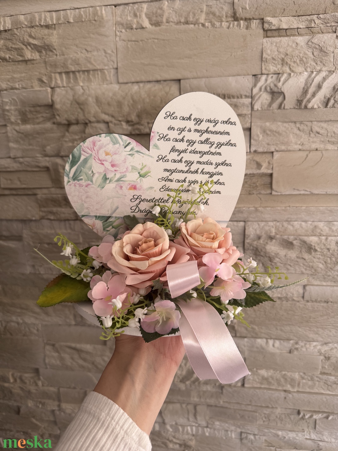 Anyák napi díszített talpas szív - otthon & életmód - virágdekoráció - virágdíszek - asztali virágdísz - Meska.hu