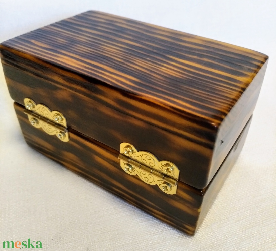 Kis díszdoboz 3. - otthon & életmód - dekoráció - asztal és polc dekoráció - díszdoboz - Meska.hu