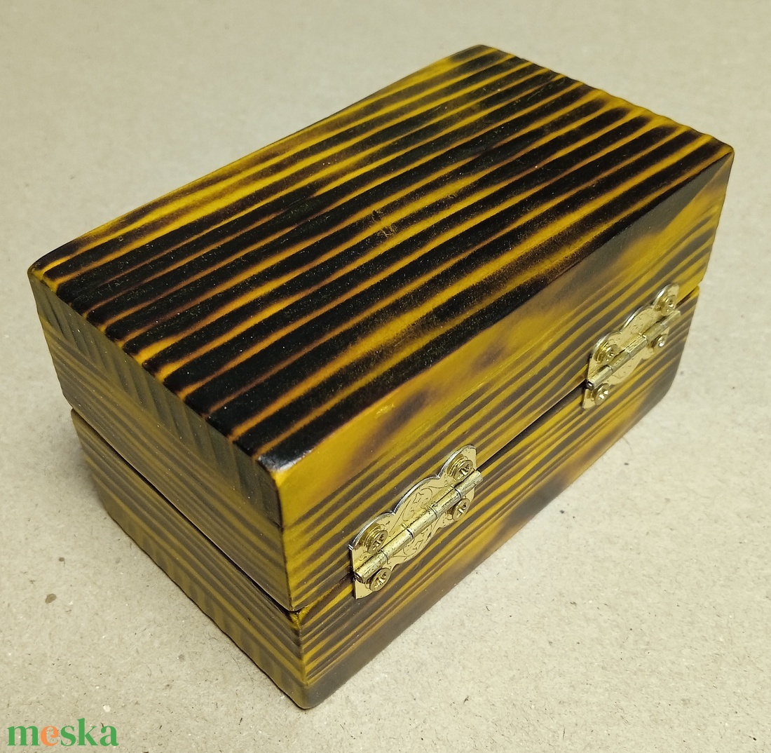 Kis díszdoboz 6. - otthon & életmód - dekoráció - asztal és polc dekoráció - díszdoboz - Meska.hu