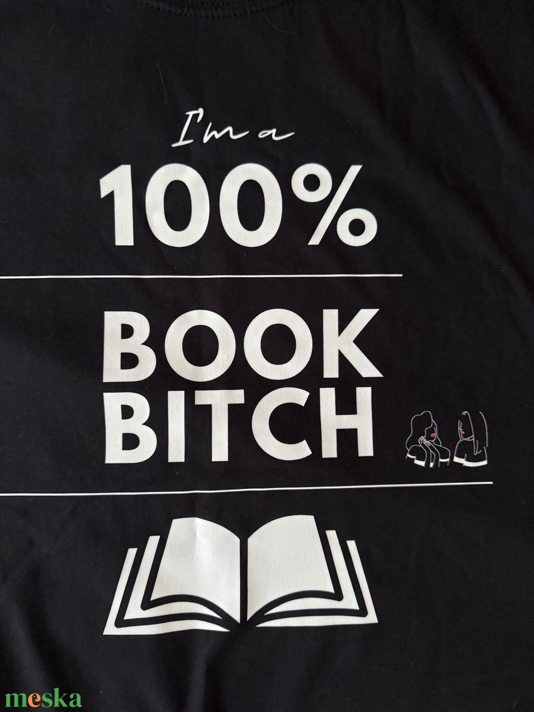Fekete könyves póló - I'am a 100% book bitch felirattal - ruha & divat - női ruha - póló, felső - Meska.hu Fekete könyves póló - I'am a 100% book bitch felirattal - ruha & divat - női ruha - póló, felső - Meska.hu