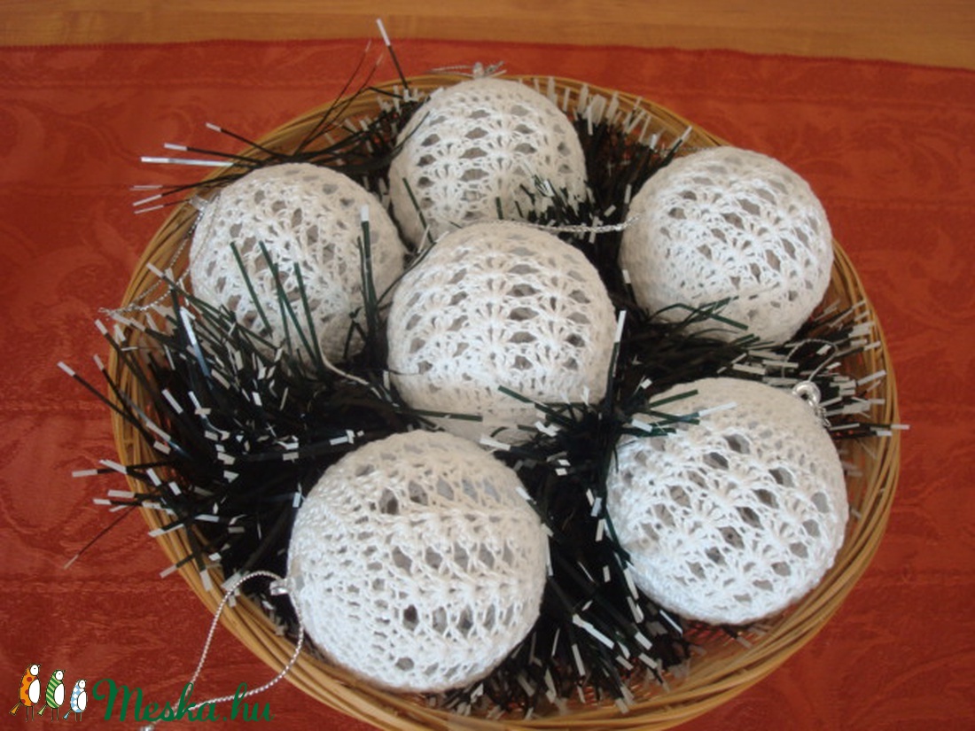 Horgolt karácsonyi gömbök (6 cm) - otthon & életmód - dekoráció - Meska.hu