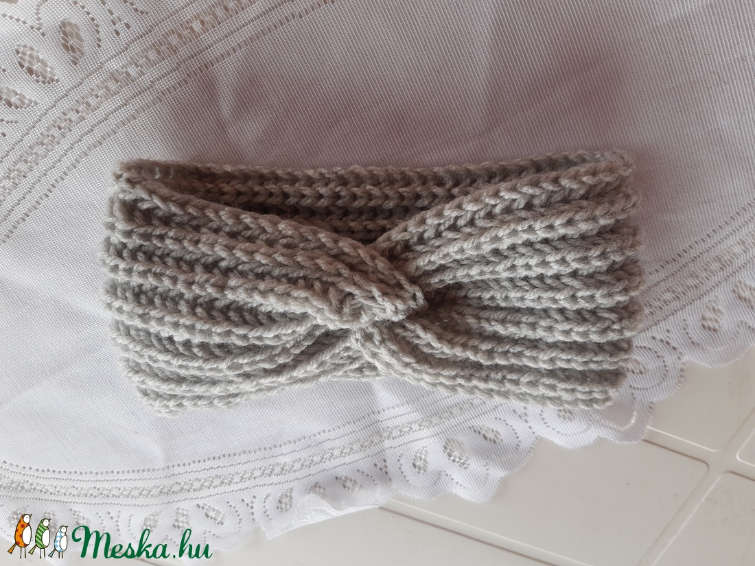 Kötött női fejpánt,fülvédő hamuszürke -  - Meska.hu