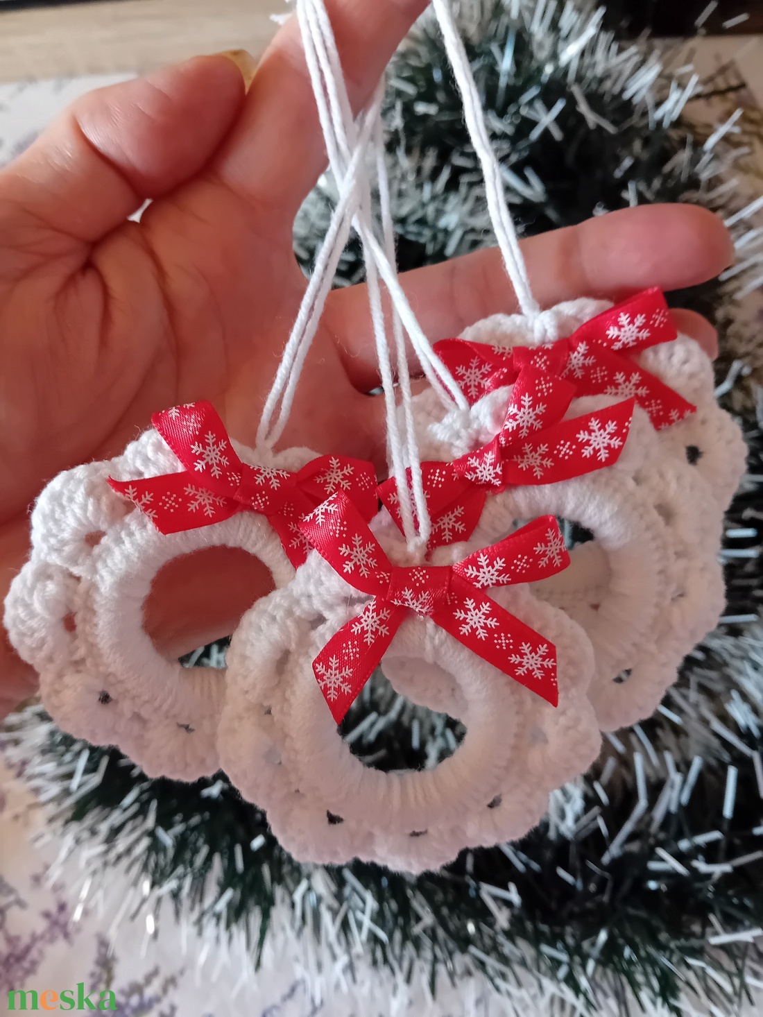 Horgolt karácsonyfadísz fehér - karácsony - karácsonyi lakásdekoráció - karácsonyfadíszek - Meska.hu