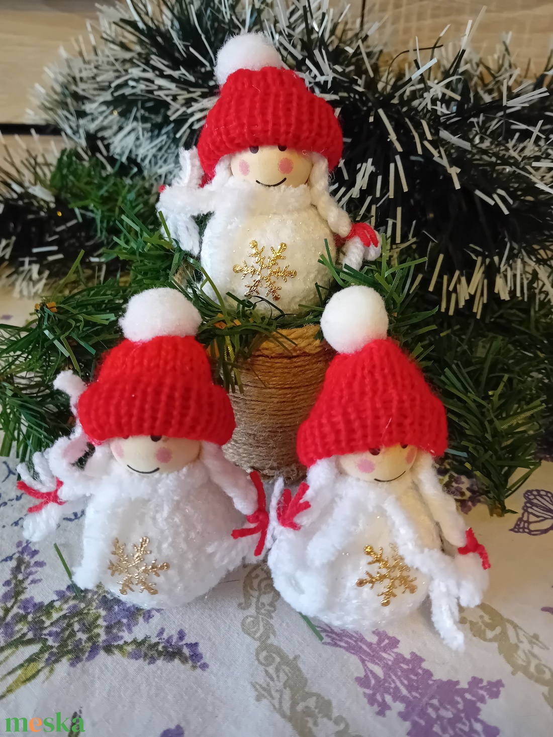 Téli karácsonyi kislány figura - karácsony - karácsonyi lakásdekoráció - karácsonyi manók, figurák - Meska.hu