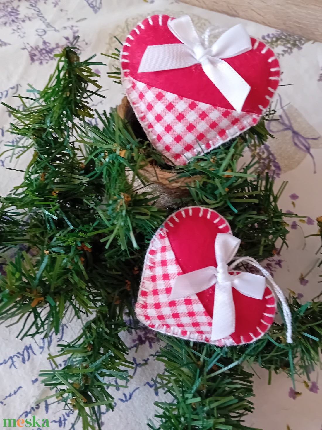 Karácsonyi szív fenyőfadísz/kiskockás - karácsony - karácsonyi lakásdekoráció - karácsonyfadíszek - Meska.hu Karácsonyi szív fenyőfadísz/kiskockás - karácsony - karácsonyi lakásdekoráció - karácsonyfadíszek - Meska.hu