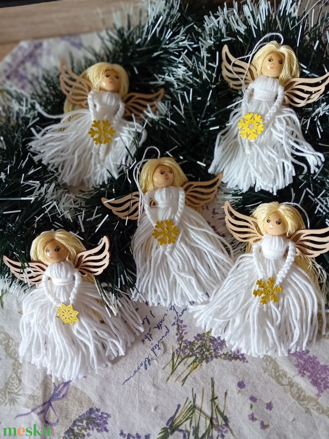 Karácsonyi fonal angyalka - karácsony - karácsonyi lakásdekoráció - karácsonyfadíszek - Meska.hu Karácsonyi fonal angyalka - karácsony - karácsonyi lakásdekoráció - karácsonyfadíszek - Meska.hu