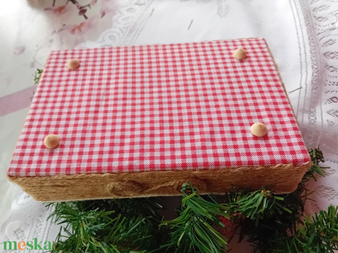 Karácsonyi dobozka,tároló - karácsony - karácsonyi lakásdekoráció - karácsonyi lakásdíszek - Meska.hu Karácsonyi dobozka,tároló - karácsony - karácsonyi lakásdekoráció - karácsonyi lakásdíszek - Meska.hu