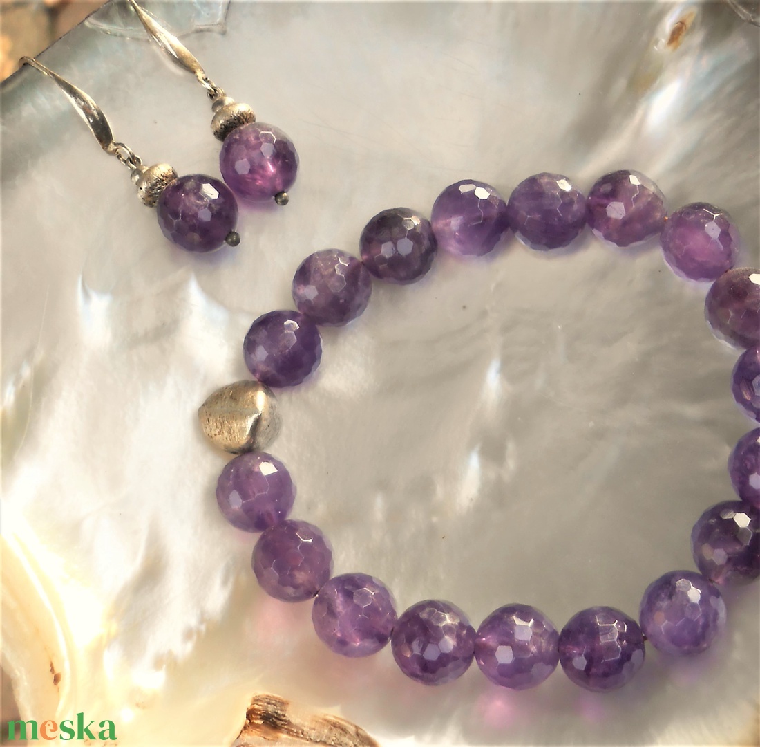 Csiszolt ametiszt karkötő-fülbevaló szett - ékszer - ékszerszett - Meska.hu