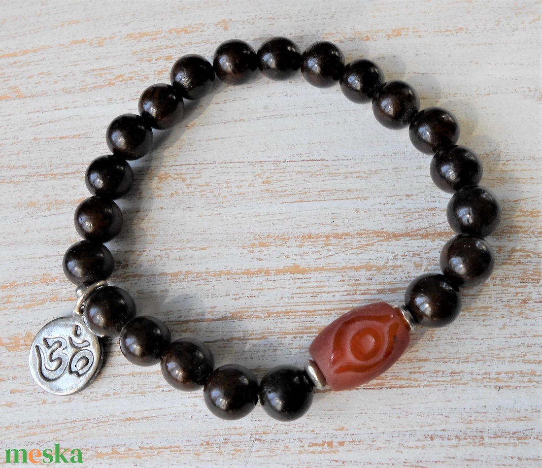 Védő szemes ébenfa karkötő - ékszer - karkötő - bogyós karkötő - Meska.hu