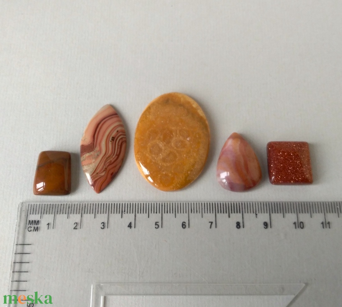 5 db ásvány kaboson ajándék zacskóban 6. - kellékek & szerszámok - gyöngyfűzés kellékek - cabochon - Meska.hu 5 db ásvány kaboson ajándék zacskóban 6. - kellékek & szerszámok - gyöngyfűzés kellékek - cabochon - Meska.hu