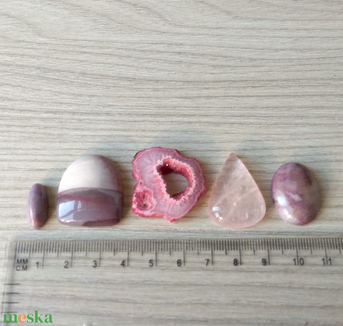 5 db ásvány kaboson ajándék zacskóban 18. - kellékek & szerszámok - gyöngyfűzés kellékek - cabochon - Meska.hu 5 db ásvány kaboson ajándék zacskóban 18. - kellékek & szerszámok - gyöngyfűzés kellékek - cabochon - Meska.hu