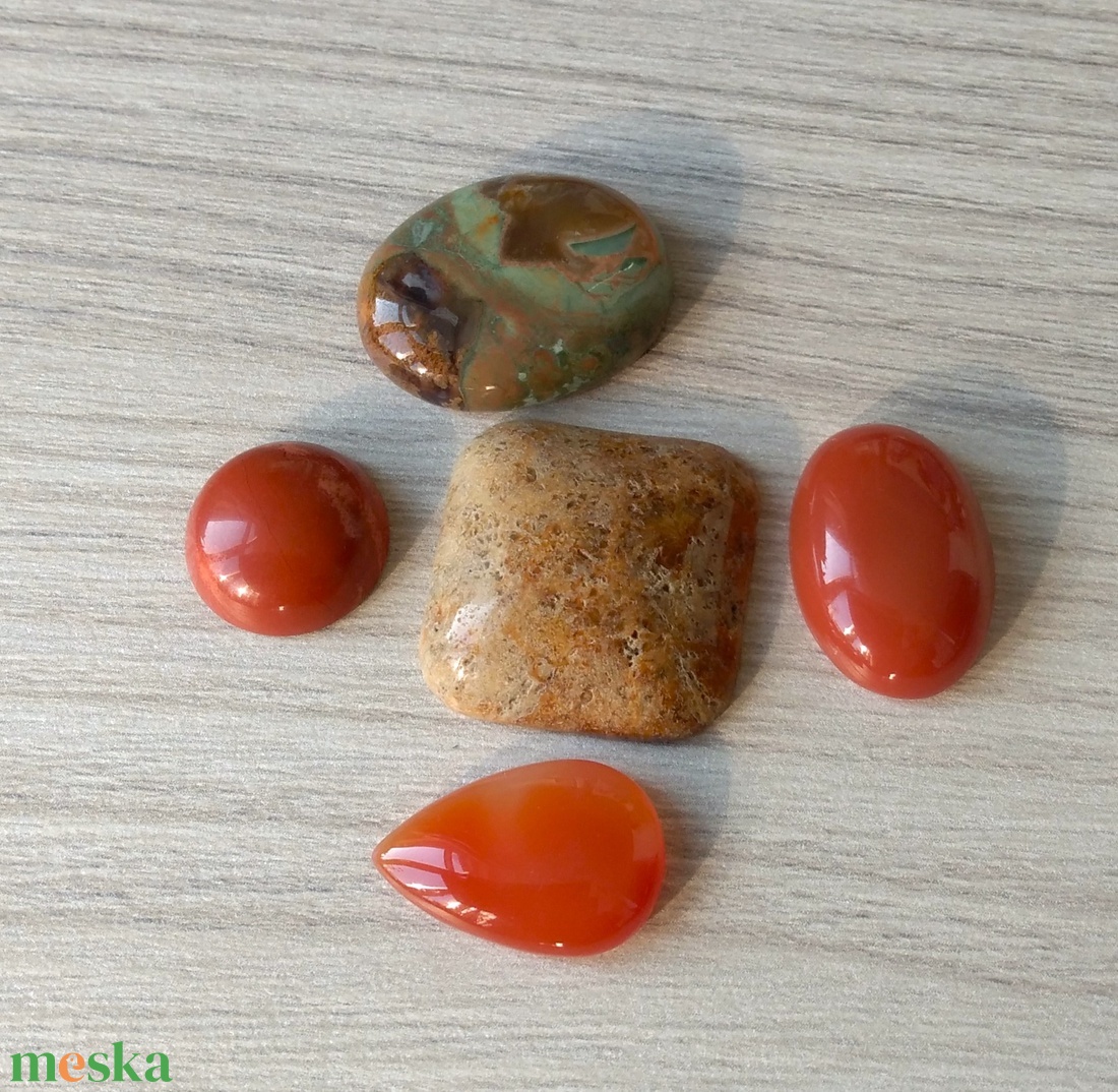 5 db ásvány kaboson ajándék zacskóban 19. - kellékek & szerszámok - gyöngyfűzés kellékek - cabochon - Meska.hu 5 db ásvány kaboson ajándék zacskóban 19. - kellékek & szerszámok - gyöngyfűzés kellékek - cabochon - Meska.hu