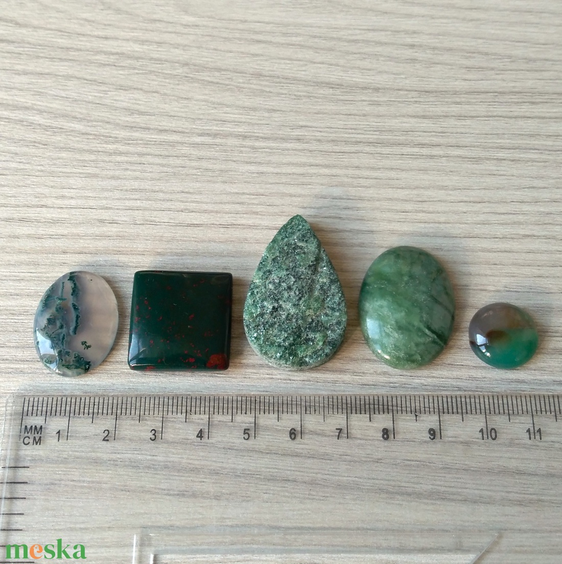 5 db ásvány kaboson ajándék zacskóban 21. - kellékek & szerszámok - gyöngyfűzés kellékek - cabochon - Meska.hu 5 db ásvány kaboson ajándék zacskóban 21. - kellékek & szerszámok - gyöngyfűzés kellékek - cabochon - Meska.hu