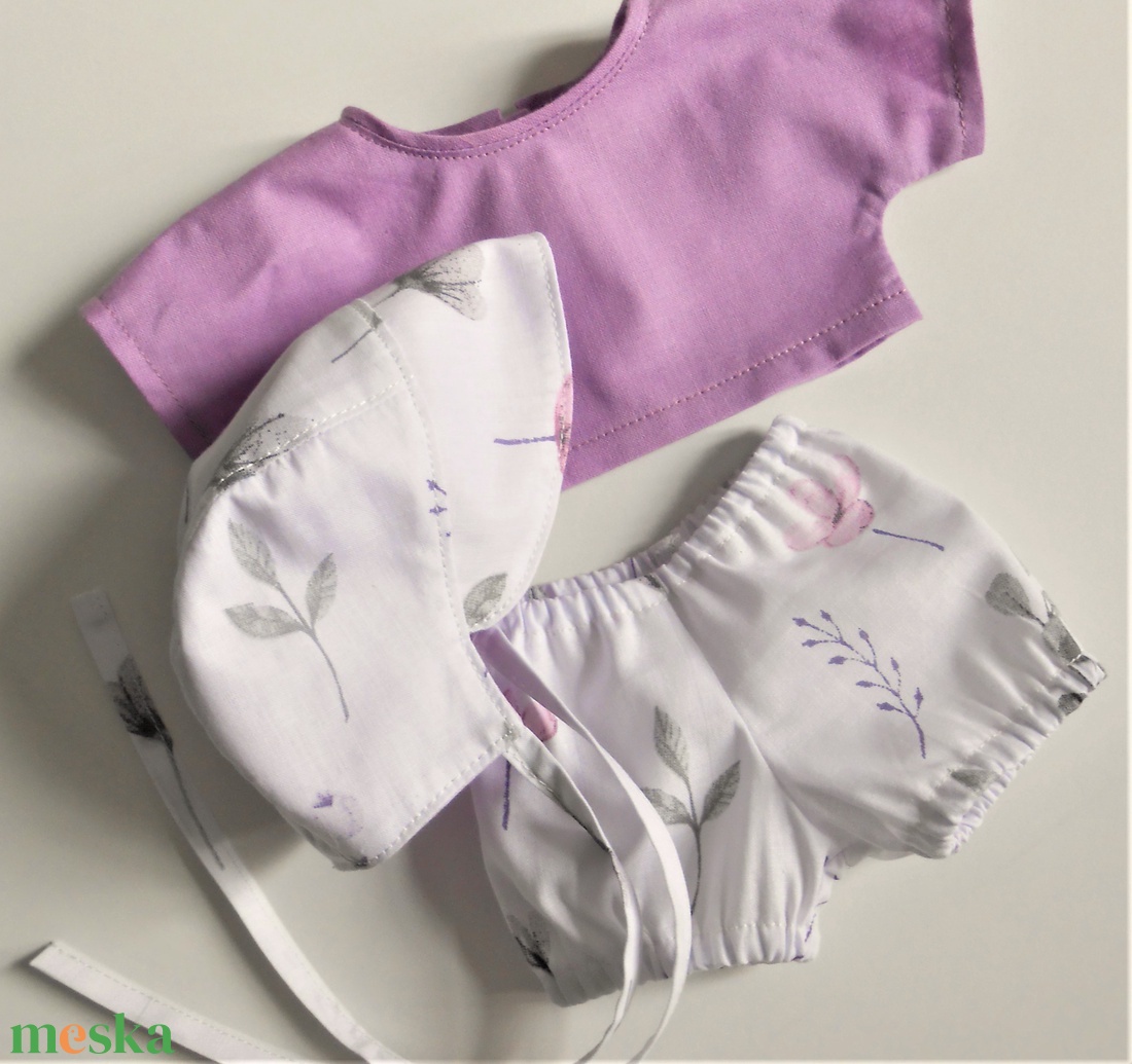 Orgona lila blúzos összeállítás sapkácskával - játék & sport - baba & babaház - babaruha, babakellék - Meska.hu